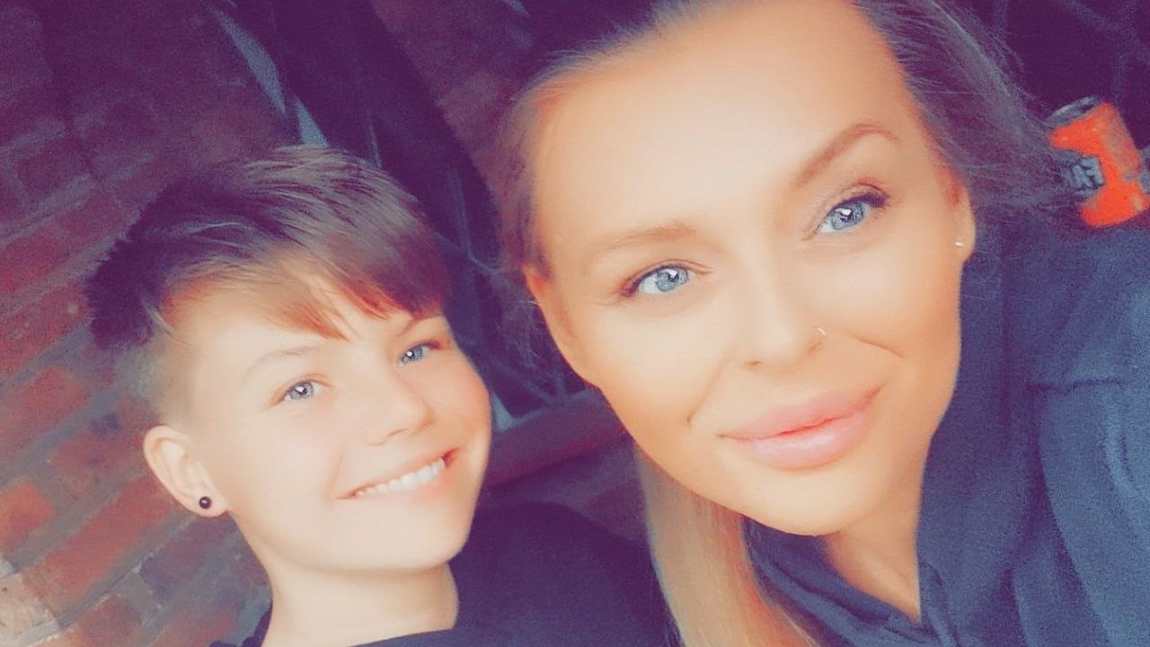 'We flew to Cyprus to afford £9k IVF - now we're expecting triplets'