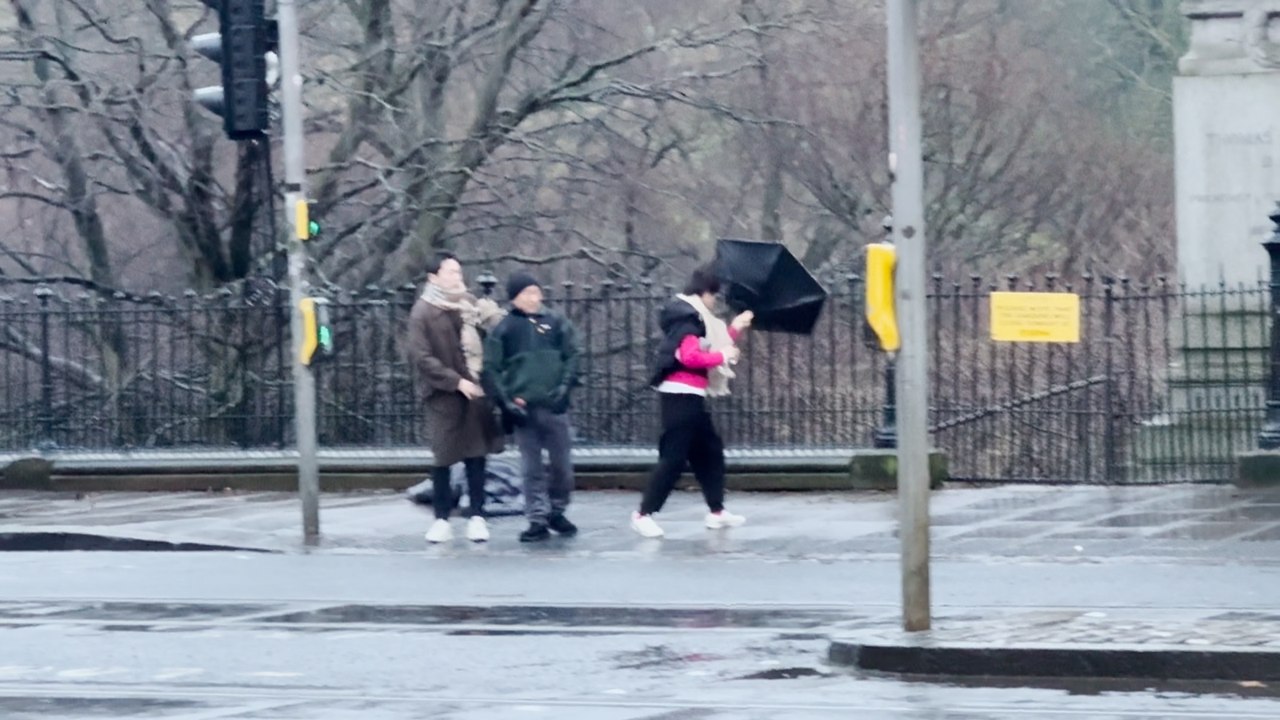 Storm Eowyn hits Edinburgh City Centre causing blustery winds