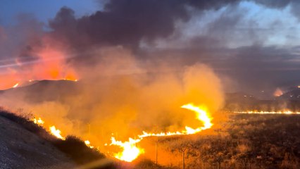 Hughes Fire forces 19,000 to flee as blaze grows to 8,096 acres in Los Angeles County