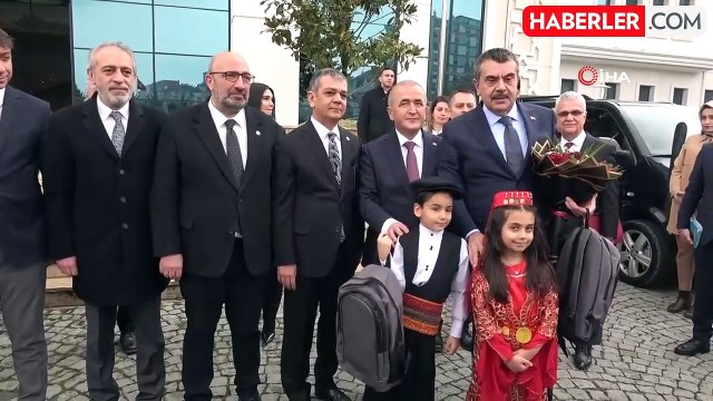 Milli Eğitim Bakanı Yusuf Tekin Elazığ'da Ziyaretlerde Bulundu