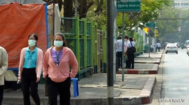 Oltre 350 scuole chiuse a Bangkok per l'inquinamento, trasporti gratis