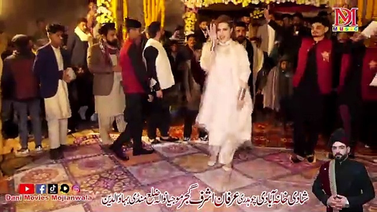 Patloo || Bollywood Song desi mujra