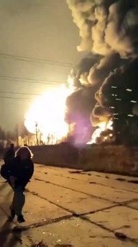 Kyiv reivindica ataques contra fábricas e refinarias na Rússia