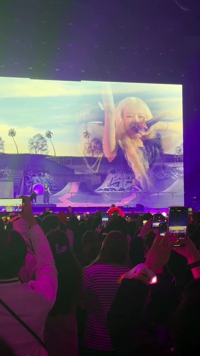 Rosé lors du "Gala des pièces jaunes, le concert évenement" à La Défense Arena à Nanterre le 23 janvier 2025. Le gala des Pièces Jaunes 2025 sera diffusé le 28 janvier, sur France 2 et sur la plateforme France.Tv.© Bestimage