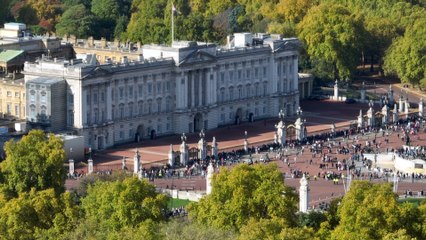 Look Around London - Buckingham Palace