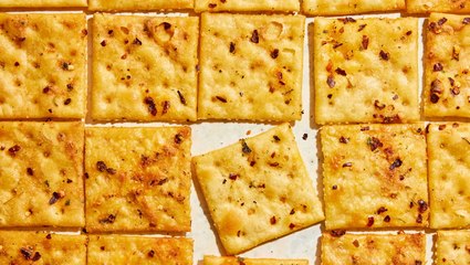 How to Make Southern Saltine Fire Crackers
