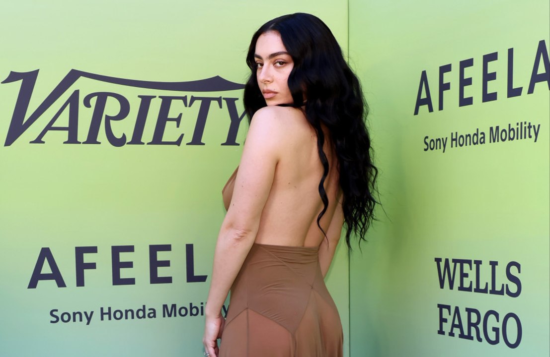 Charli XCX: Sie produziert ein Filmprojekt auf Grundlage ihrer Idee