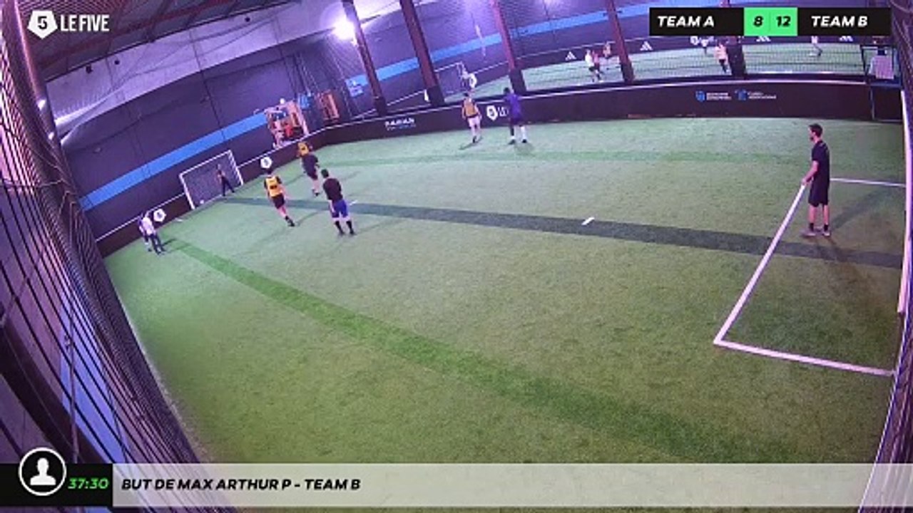 But de Max Arthur P - Team B