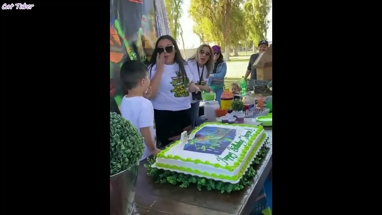 Funny Girls Fails 2025 TRY NOT TO LAUGH, Best Funny Videos Compilation, Best Girl Fails Of The Year Memes 2025 Instant Regret Compilation 2025 Epic Fails Instant Regret p2