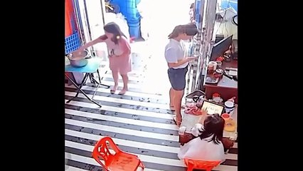 TRY NOT TO LAUGH 🤣🤣 Best Funny Videos compilation - Fails & Hilarious Moments 😂 P17