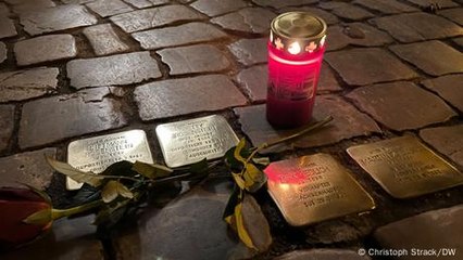 In Germany, young and old bear witness to Holocaust horrors