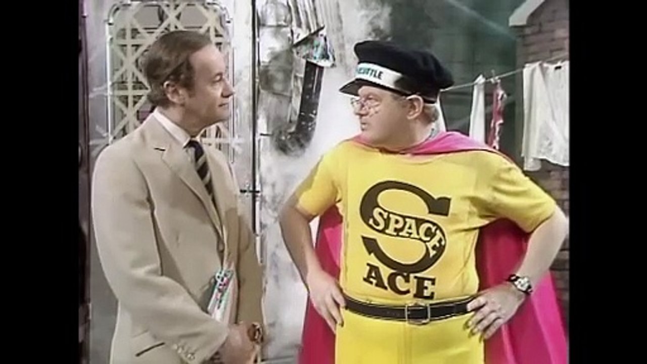 Benny Hill - Captain Fred Scuttle Space Ace (1976)