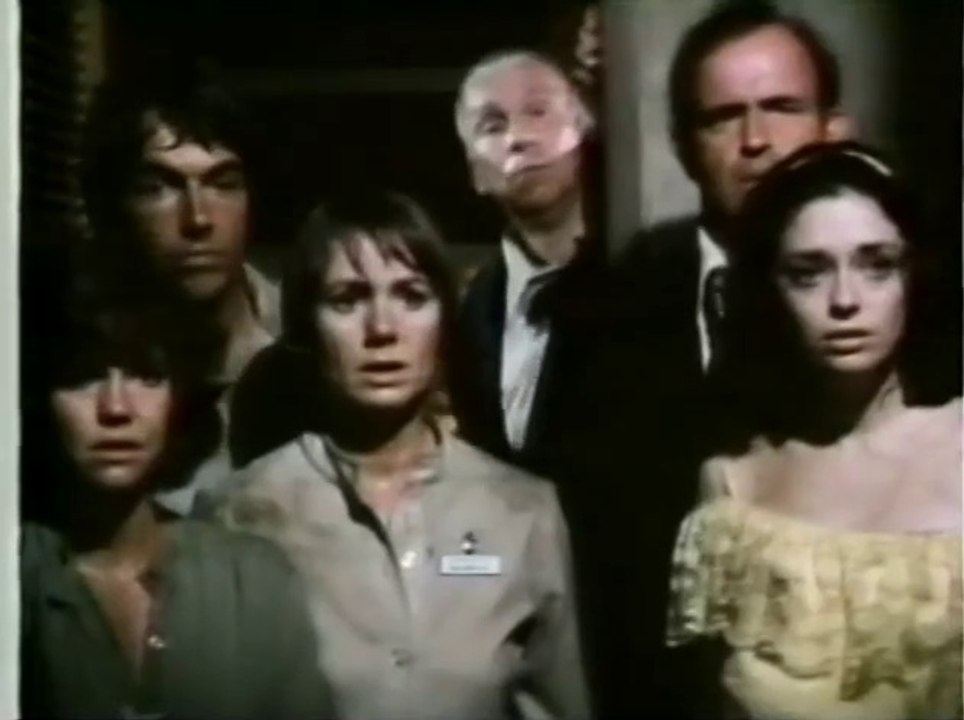 beyond the Poseidon adventure (1979) TV version - 21