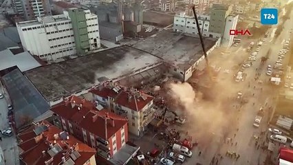 Konya'da yıkılan binanın enkazı havadan görüntülendi