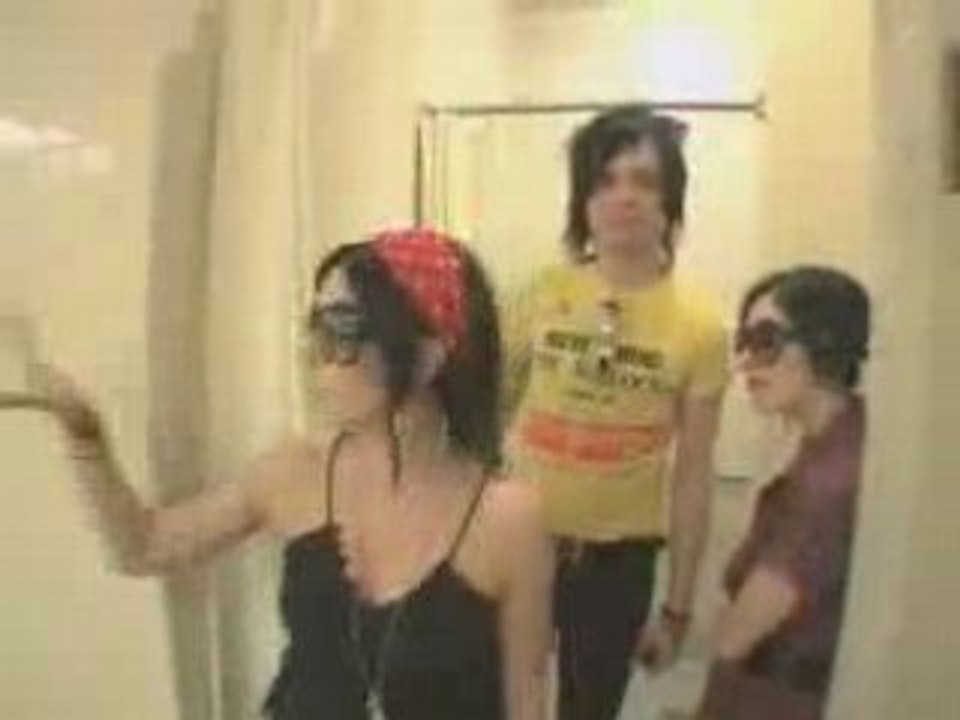 The Veronicas - MTV Blog: Episode 1