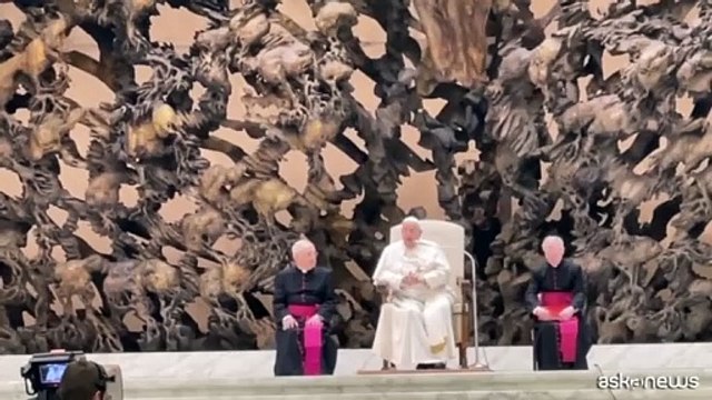 Il Papa ai giornalisti: Comunicare ? saggezza, basta che siate veri