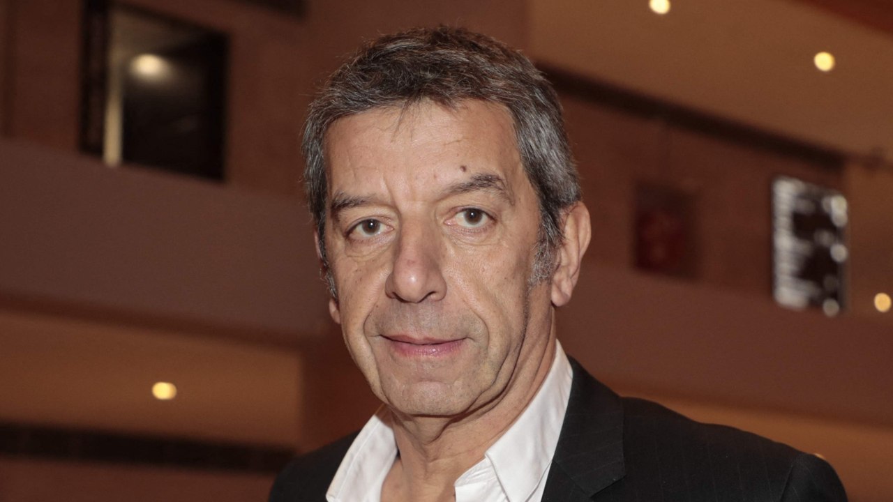 GALA VIDEO - Michel Cymes raillé en tant que comédien, sa réponse ne se fait pas attendre : “Je m’en fous !”