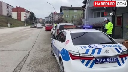 Otomobilin Çocuğa Çarpma Anı Güvenlik Kamerasında