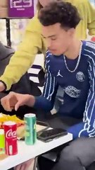 Victor Wembanyama est allé manger dans un kebbab de Nanterre avec ses coéquipiers