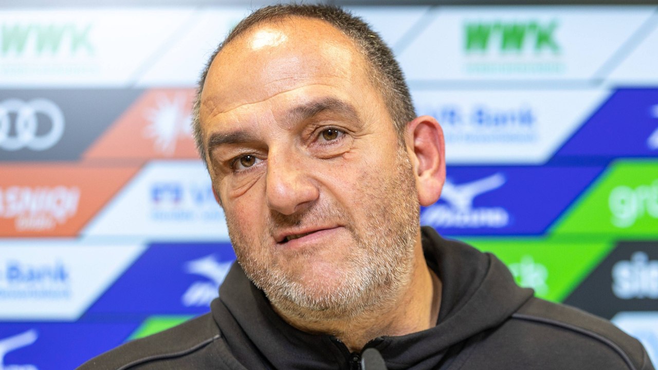 Schmidts Appell: 'Müssen uns an eigener Nase packen'