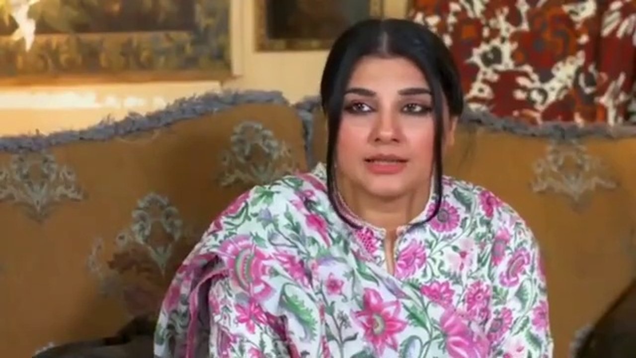 Bajjo Episode 34 - [Eng Sub] - Javeria Saud - A...
