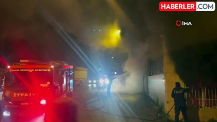Bursa'da 3 Katlı Tekstil Atölyesinde Yangın