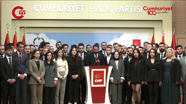 Cumhuriyet Halk Partisi 81 İl Gençlik Kolları Başkanı, CHP Genel Merkezinde basın toplantısı düzenledi.