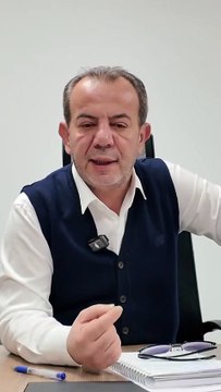 Tanju Özcan'dan Mehmet Nuri Ersoy'a: Bakan çıplak!
