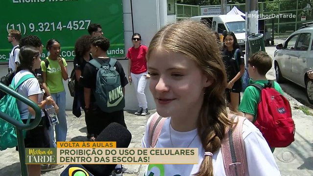 VOLTA ÀS AULAS! Proibição de celulares nas escolas entra em vigor | Melhor da Tarde