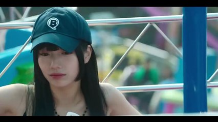 She is a Washed-Up Idol but a Poor Student Falls In Love With Her
