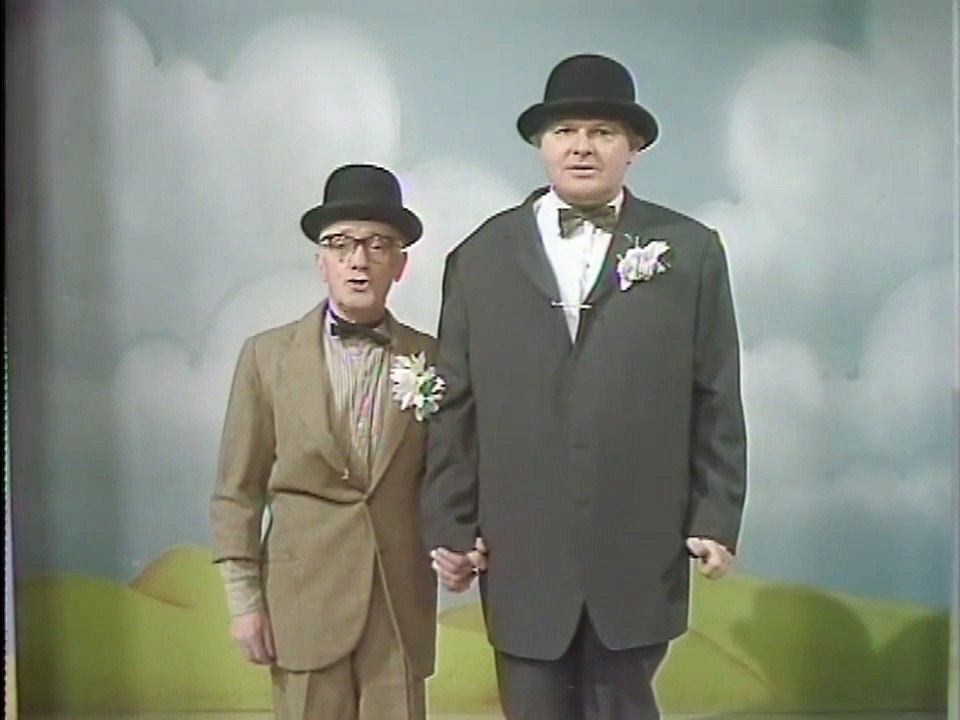 Benny Hill - Luke And Tinker (1976)