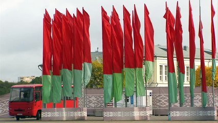 Lukashenko aspira a otros cinco años de mandato en Bielorrusia