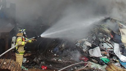 경북 김천 자원 재활용 시설 불...1명 중상 / YTN