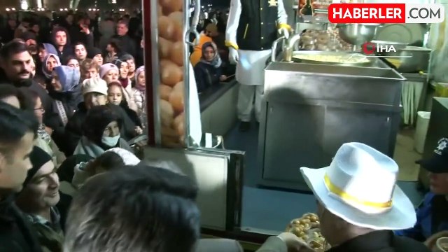 İstanbul Emniyet Müdürlüğü Miraç Kandili'nde Lokma Dağıttı