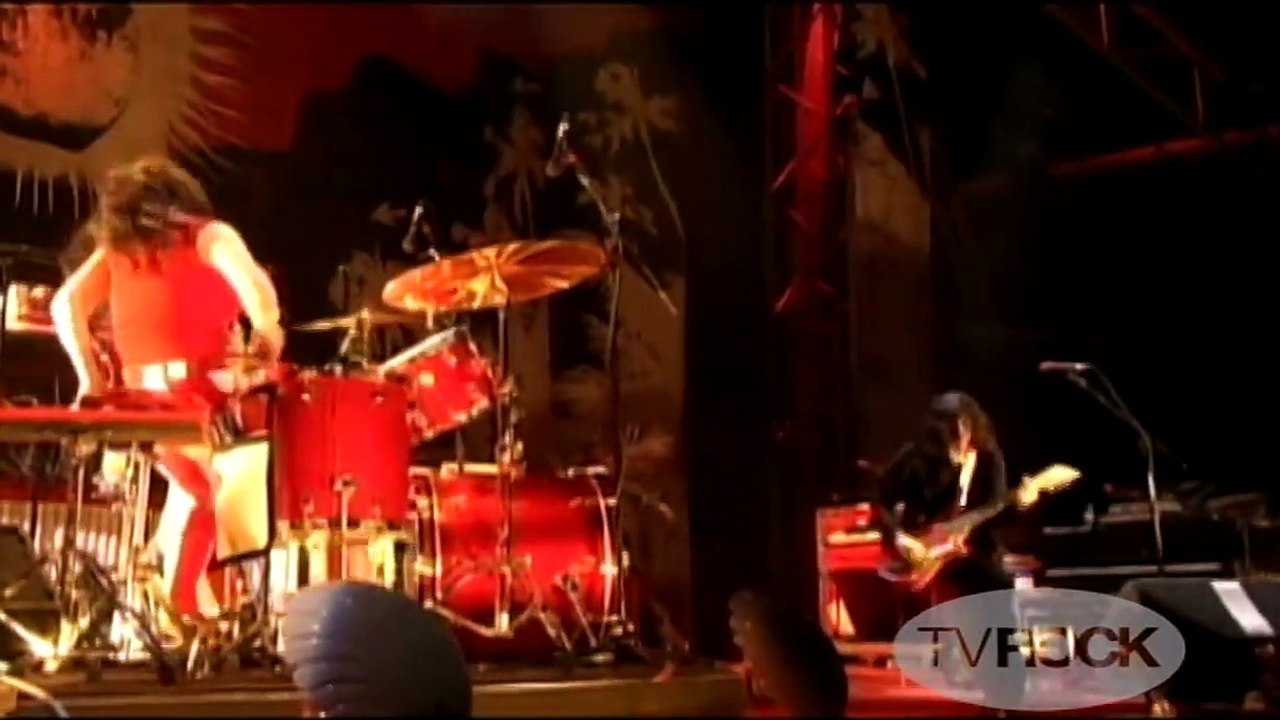 The White Stripes — Let’s Shake Hands | from “The White Stripes - Peppermint Parade” · (2005) · TVROCK