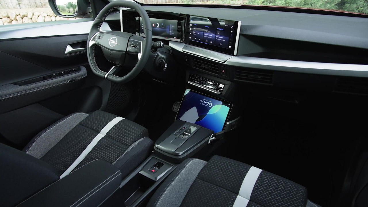 Der neue Opel Frontera - Schlaue Lösungen für Vernetzung und Komfort treffen auf viel flexiblen Platz