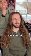 Acude por primera vez a la peluquería desde el COVID y el peluquero hace magia en dos horas de corte