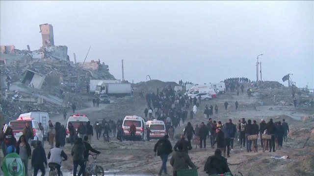 Los palestinos comienzan a dirigirse al norte de Gaza para regresar a sus hogares