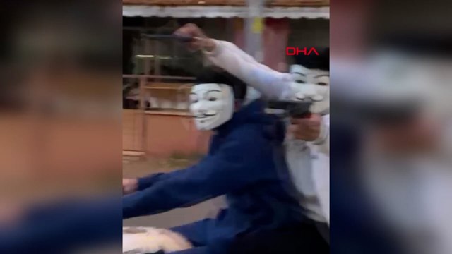 Oyuncak tabancayla korku salan şüpheliler; 'Eğlence amaçlı yaptık'