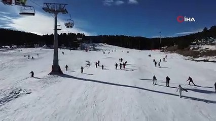 Sarıkamış kayak severlerin gözdesi olmaya devam ediyor