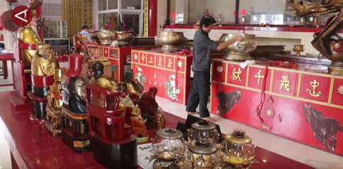 Menyambut tahun baru Imlek di negeri syariat