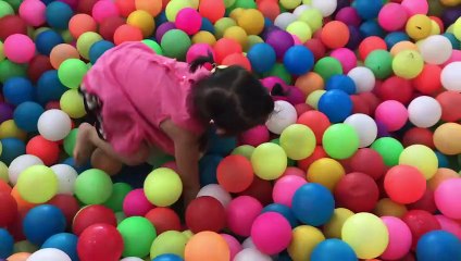 Phonics Song 2 with TWO Words in 3D - A For Airplane - ABC Alphabet Songs & Sounds 005