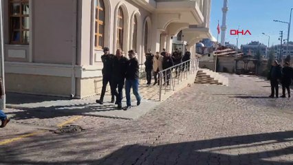 Konya’da 4 katlı binanın yıkılmasına ilişkin gözaltına alınan 6 kişi adliyeye sevk edildi