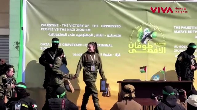 Ditatap 2 Sandera IDF, Pejuang Hamas Tundukkan Pandangan