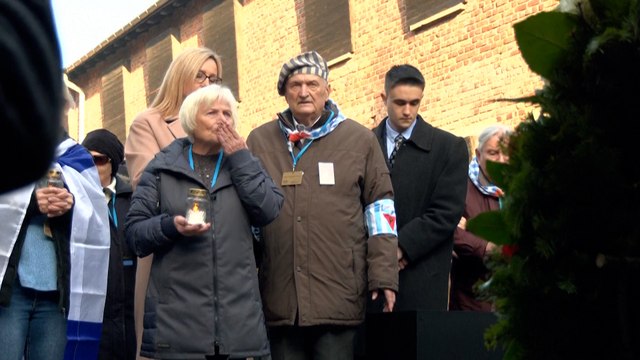 Survivants du camp et familles des victimes viennent se recueillir pour les 80 ans de la libération d'Auschwitz