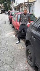 Il est le parfait sosie de Mbappé