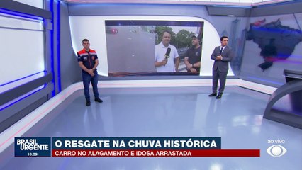 'Herói' recebe medalha do Brasil Urgente após salvar mulher em enchente