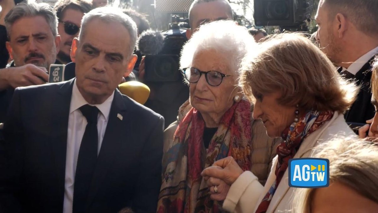 Segre al ghetto di Roma accolta dagli applausi di una scolaresca