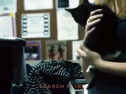 Rebecca kills her roommate's cat in the washing machine.😐