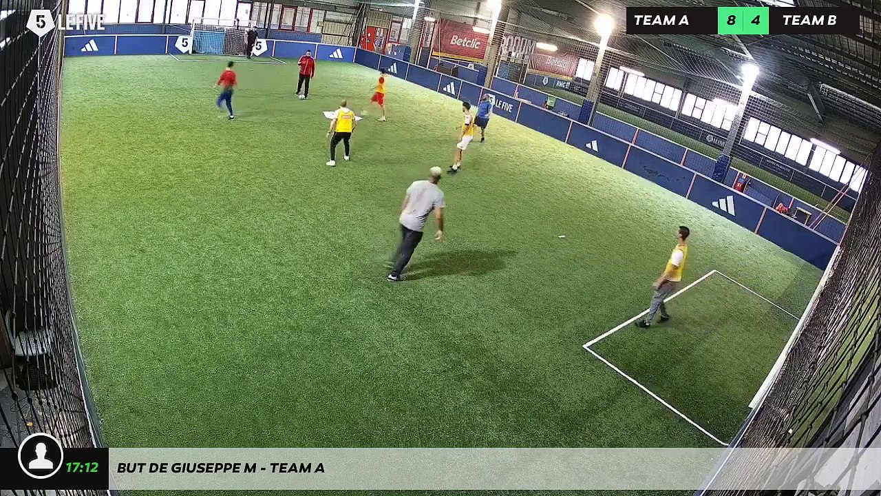 But de Giuseppe M - Team A